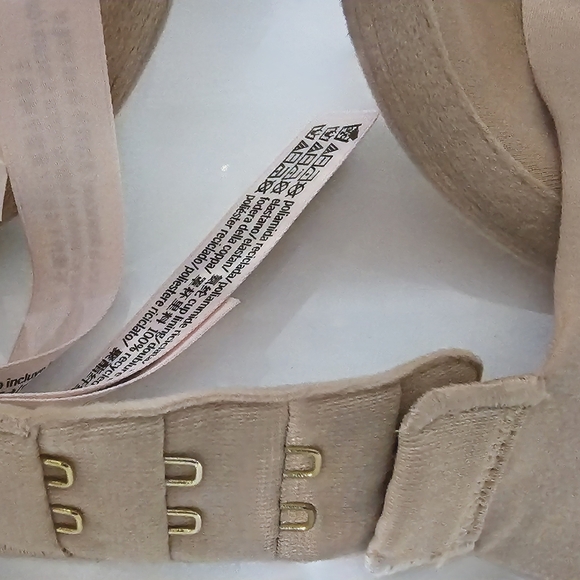 LOVE CLOUD Smooth Lightly Lined Demi Bra - Picture 6 of 16